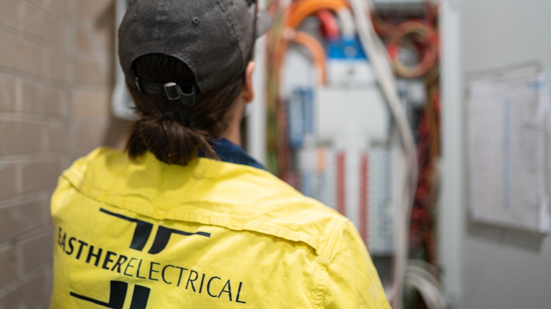 wollongong electrician working on switchboard
