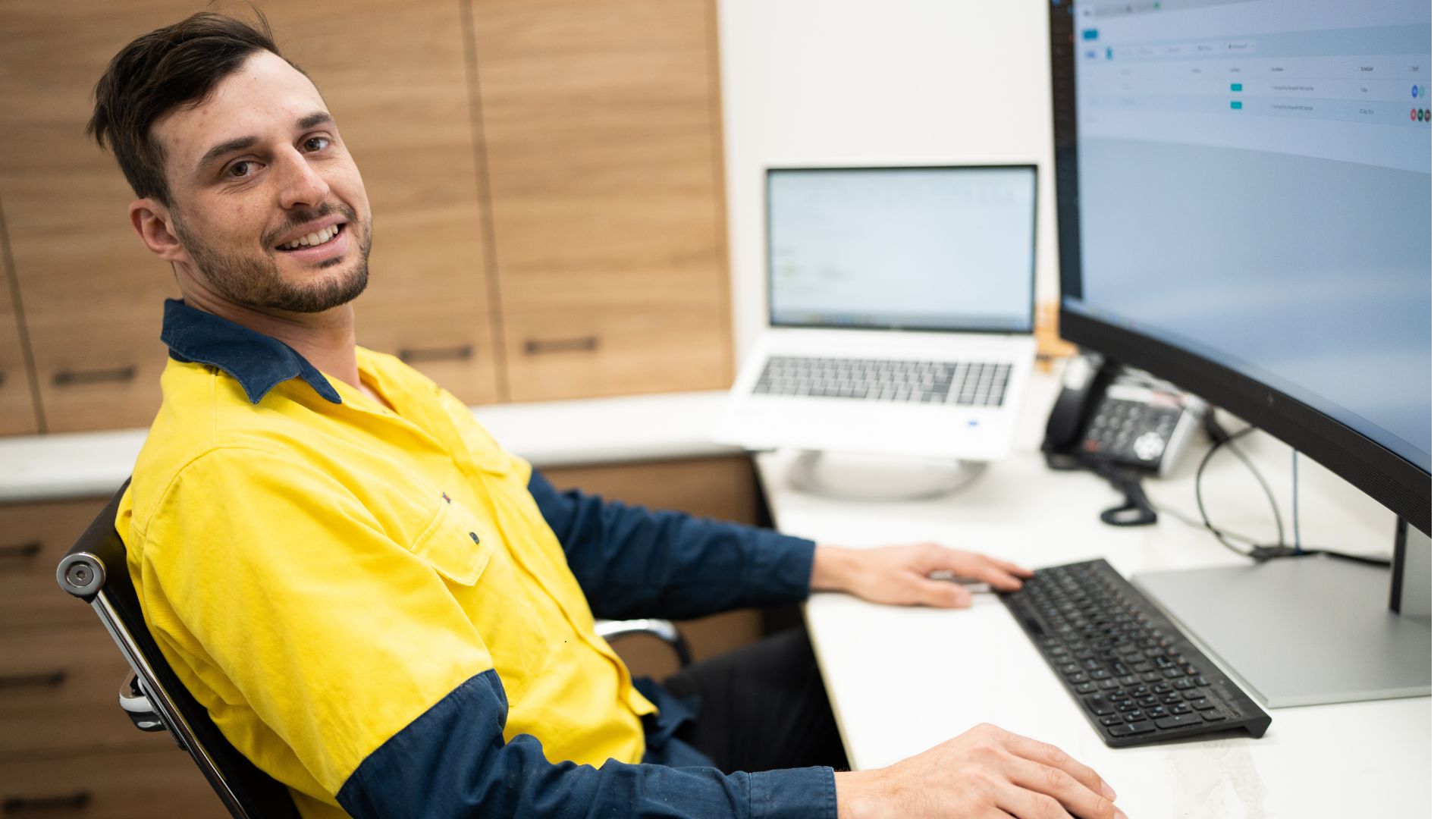 electrician booking in a job